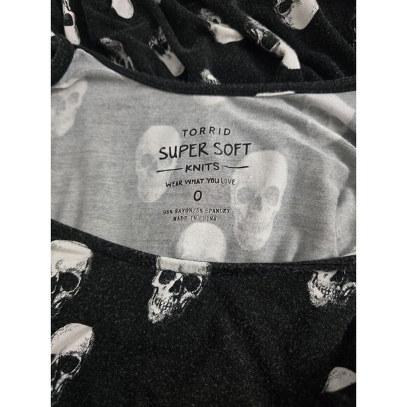 Torrid Skull Super Soft Knits Hi Low Maxi Dress Plus Size 0 Gothic Skulls Lounge - Picture 3 of 12